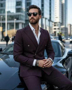 Abito Uomo Doppiopetto Vestito Completo Rigato Giacca Pantaloni Bottoni Metallo Fantasia Gessata Bordeaux AE1102A