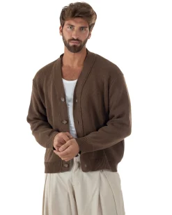 Cardigan uomo filo scollo v maglia cropped con bottoni boxy fit marrone GIOSAL-M3092A