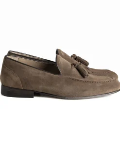 Mocassini uomo con nappine scarpe camoscio eleganti cerimonia pelle scamosciata suola di cuoio con ovalino antiscivolo casual tortora GIOSAL-S1322A
