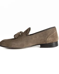 Mocassini uomo con nappine scarpe camoscio eleganti cerimonia pelle scamosciata suola di cuoio con ovalino antiscivolo casual tortora GIOSAL-S1322A